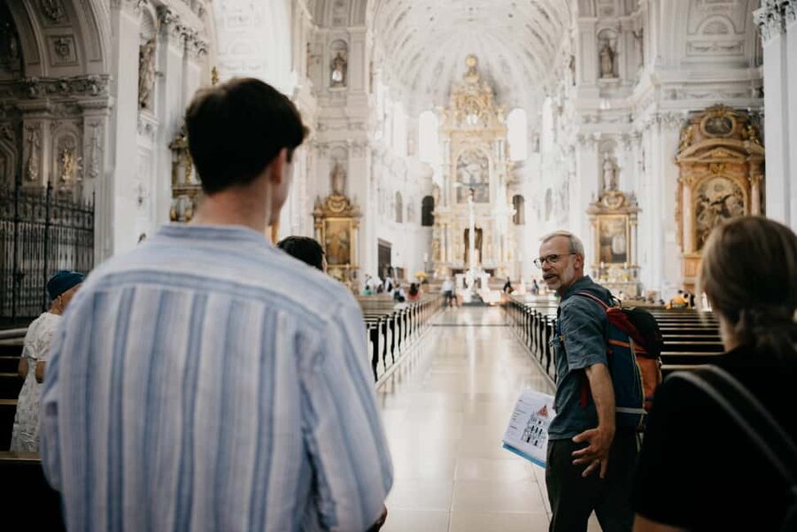 500 Years of Munich Architecture (Max. 16 Guests) - Gothic and early landmarks: Frauenkirche plus St. Michael’s