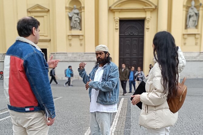 Behind The Screen Discover Authentic Munich with a Private Host - Marienplatz and the Glockenspiel: the schedule that shapes your morning