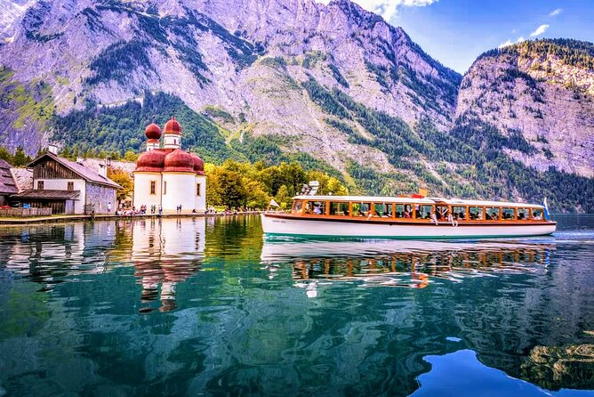Eagle's Nest, Lake Königssee and 'Fuehrer Headquarters' Private Tour from Munich - Why stopping at Chiemsee makes the day feel calmer