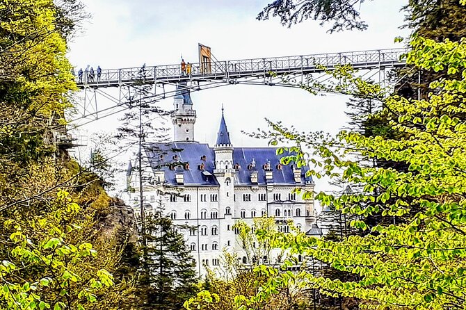 EXCLUSiVE NEUSCHWANSTEiN and XXL-Pedestrian SUSPENSiON BRiDGE Tour INCL. TiCKETS - Key highlights worth knowing