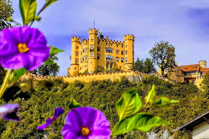 EXCLUSiVE SKIP-THE-CROWDS Neuschwanstein and Linderhof Castle Tour from Munich INCL. TICKETS - Linderhof Palace and the baroque contrast after Neuschwanstein