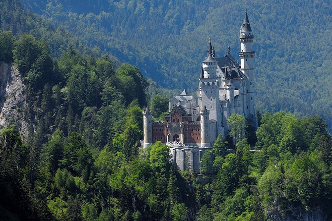 Express 6 tour from Munich to Neuschwasntein Castle - Neuschwanstein Castle: Skip the Ticket Line and Use Your 4 Hours Wisely