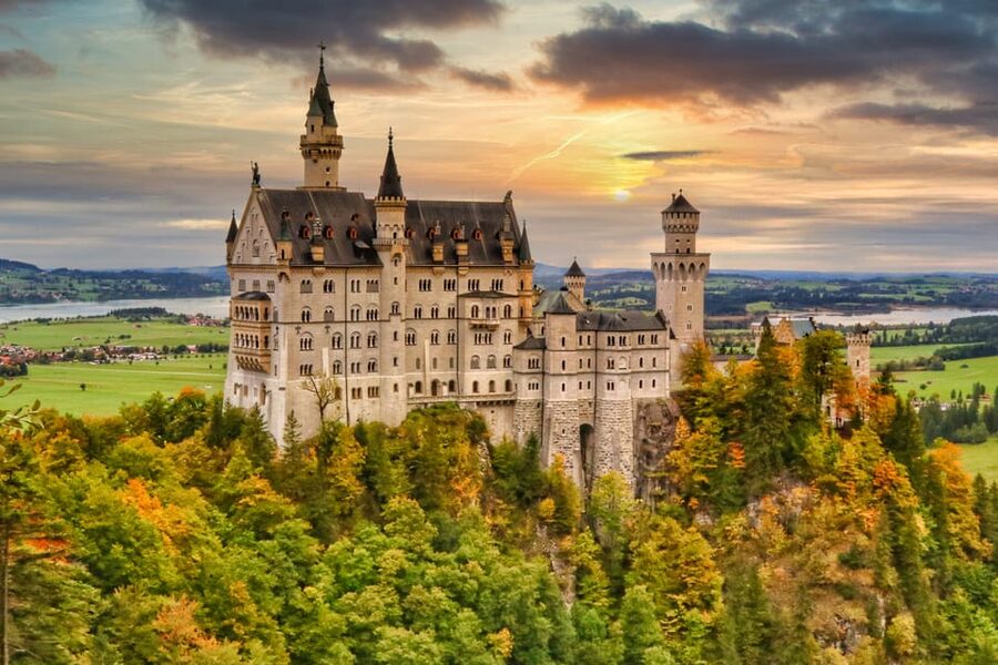 From Füssen: Neuschwanstein & Linderhof Castles Private Tour - Key highlights to know before you go