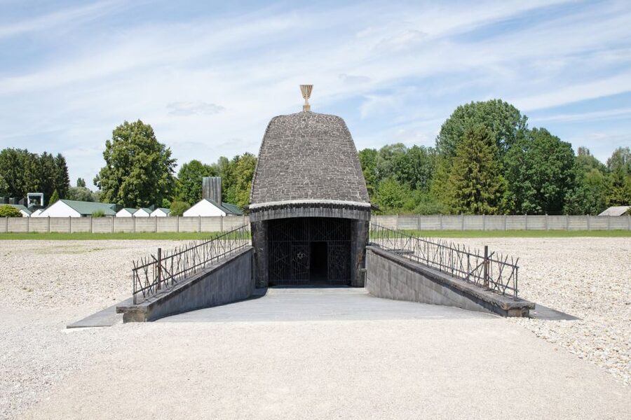 From Munich: Dachau Concentration Camp Private Tour by Car - Planning a Munich-to-Dachau day that doesn’t fall apart