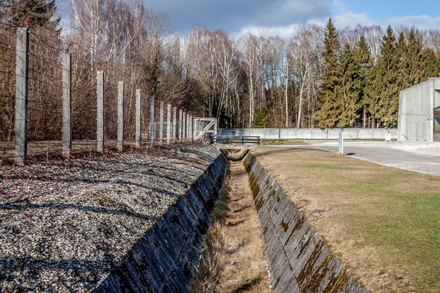 From Munich: Dachau Memorial Site Full-Day Tour - The camp highlights you’ll see and what they mean