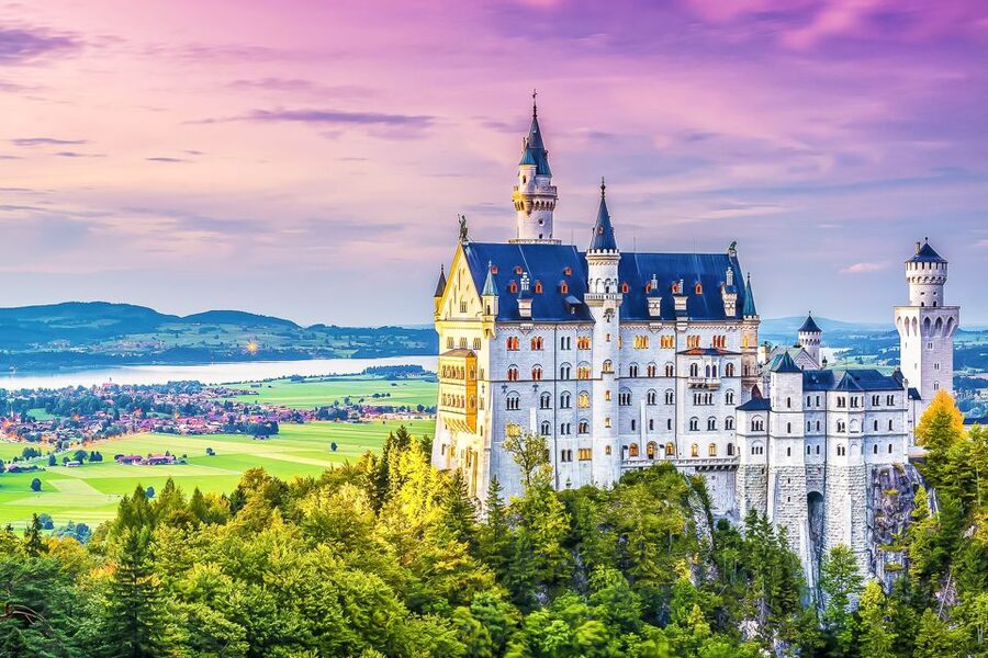 From Munich: Neuschwanstein Castle Full-Day Trip - Starting point at Radius Tours and how the day stays organized