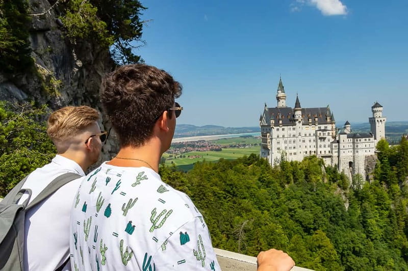 From Munich: Neuschwanstein & Linderhof Castle Full-Day Trip - Oberammergau: quick passing-by, not a planned stop