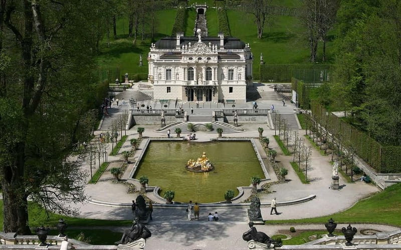 From Munich: To Neuschwanstein Castle, Linderhof, Oberammerg - Key things to know before you go
