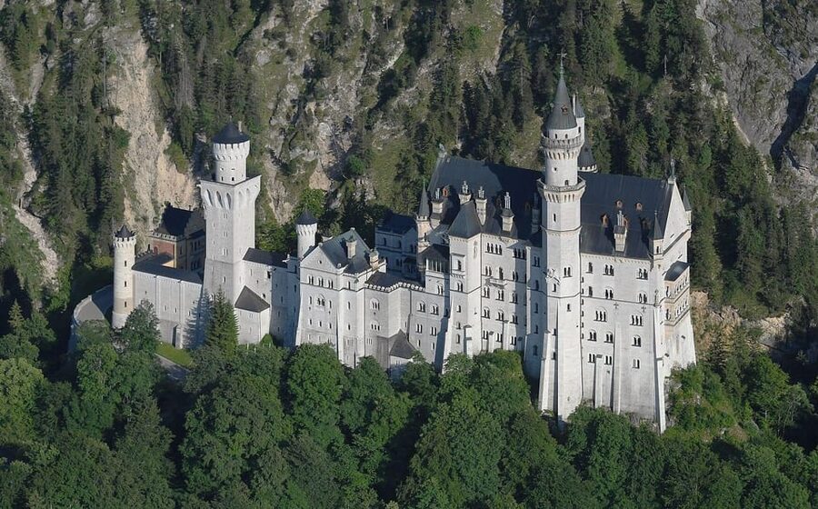 From Munich: To Neuschwanstein Castle, Linderhof, Oberammerg - Who should book this Munich day trip?