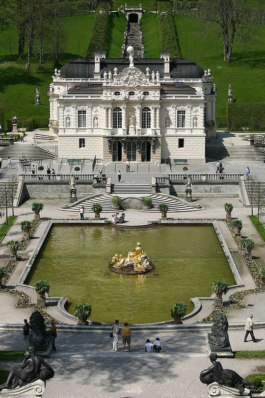 From Munich: To Neuschwanstein Castle, Linderhof, Oberammerg - Timing, tickets, and what can change the day