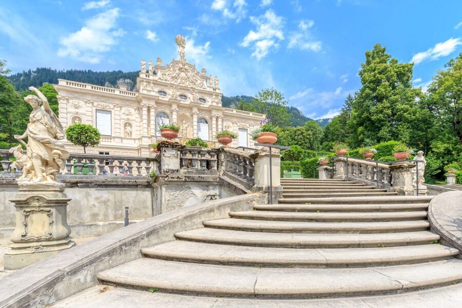 From Munich: Trip to Neuschwanstein & Linderhof in Spanish - Linderhof: Ludwig’s Baroque jewel in southwestern Bavaria