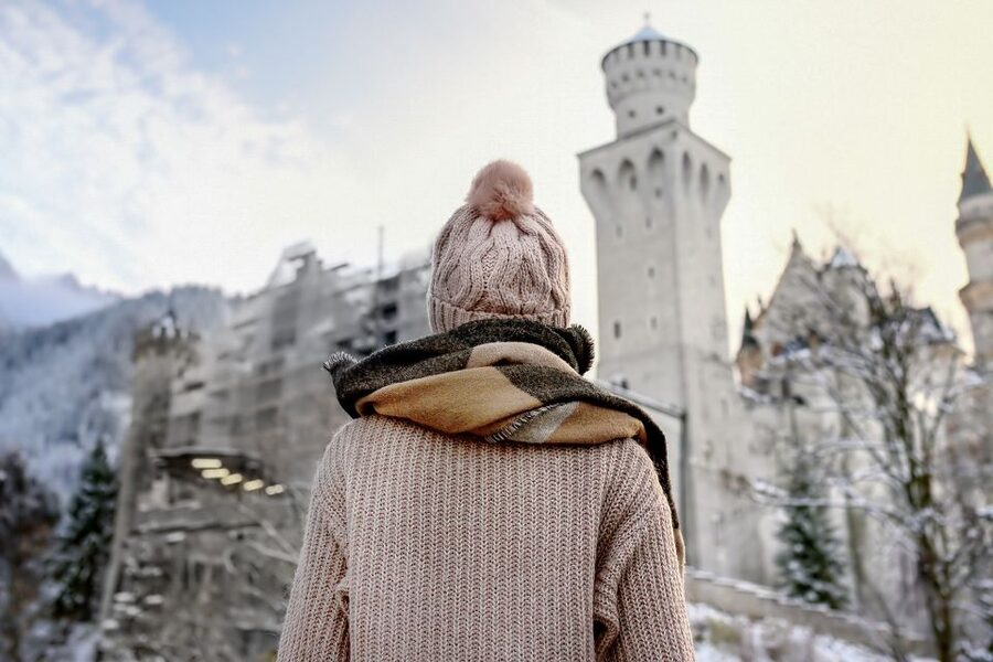 From Munich: Trip to Neuschwanstein & Linderhof in Spanish - What to bring (and what to avoid) for a smooth day