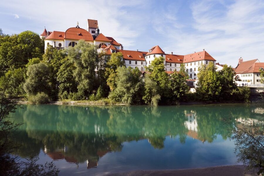 Füssen: Old Town Guided Walking Tour in German - Key highlights that make this tour worth your time