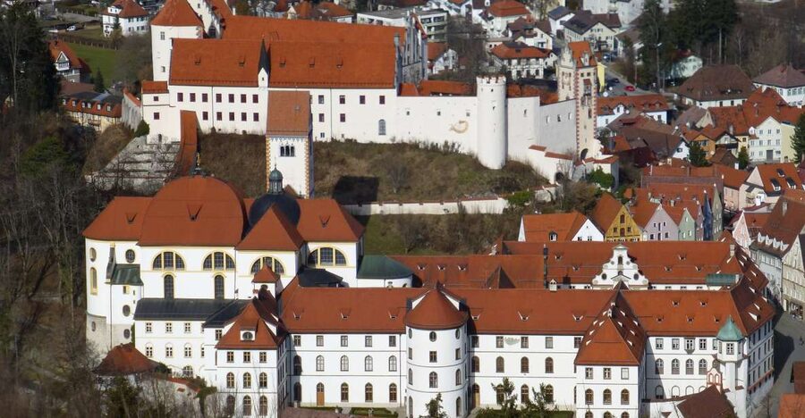 Füssen: Private Guided Walking Tour - Füssen’s “Feet” nickname—and why walking is the point