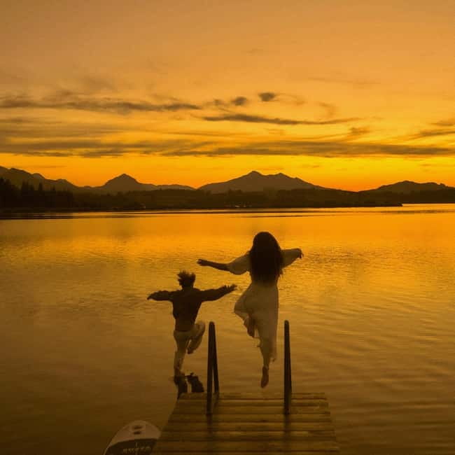 Füssen & Schwangau: Private Photoshoot Couples, Solo & Group - Füssen & Schwangau: the Alpine backdrop that does half the work