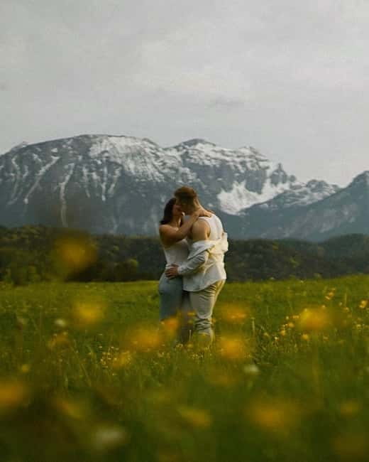 Füssen & Schwangau: Private Photoshoot Couples, Solo & Group - What to wear and bring so you look good instead of stressed