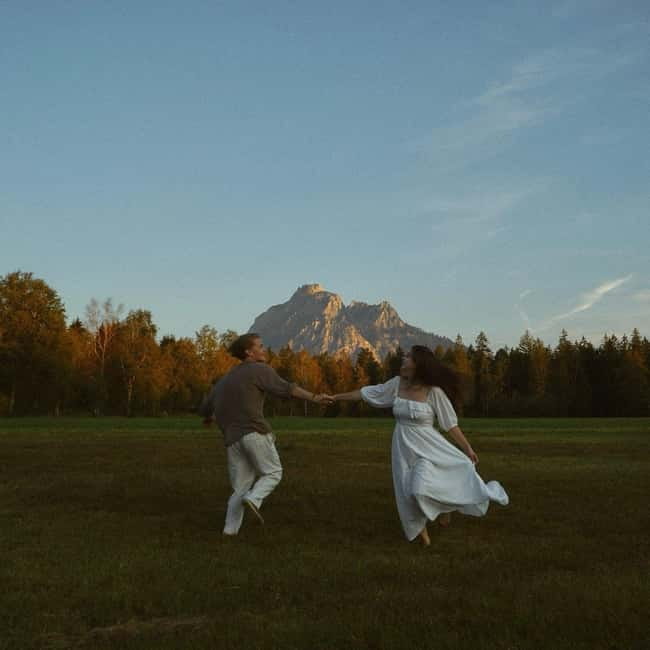 Füssen & Schwangau: Private Photoshoot Couples, Solo & Group - Photo delivery: how soon you’ll get your gallery (and your options)