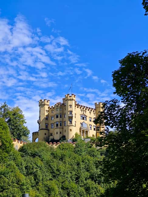 Füssen to Neuschwanstein Castle - Guided Scenic Tour - Alpsee stop: the pause that turns the hike into a memory
