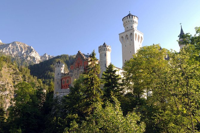 Half day tour from Garmisch-P. to Neuschwanstein castle - Key highlights and why they matter