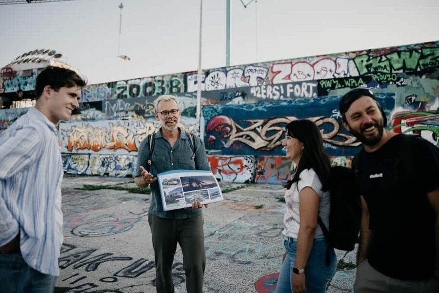 Hidden Architectural Gems of Munich (Max. 16 guests) - The route stop-by-stop: Volkstheater, street art, and the Isar story
