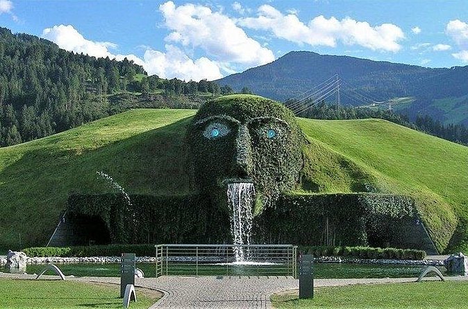 Innsbruck and Swarovski Crystal World Private Tour from Munich - Price and value: is $589.10 per person fair for this day?
