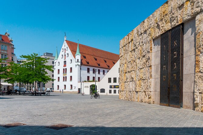 Jewish Museum & Jewish Quarter Guided Tour with Tickets - Start at BEYOND by Geisel (and don’t get tricked by the hotel lobby)