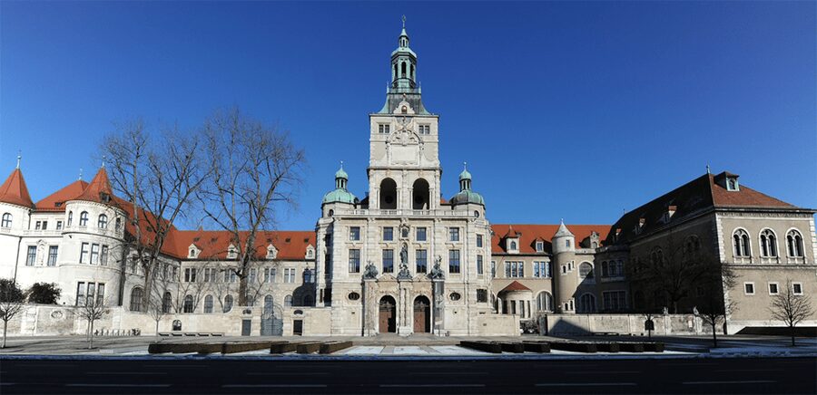 Klassik im Museum - The Bavarian National Museum setting: Treasure House on the Eisbach Wave