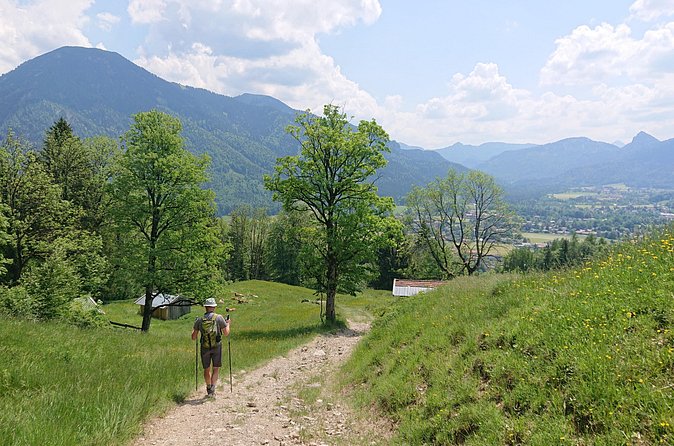 Mid-level Hiking Tour in the Bavarian Alps from Munich - Train-and-tour flow: Munich Hauptbahnhof to the trail, back again