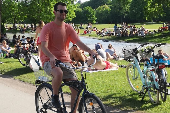 Mini Classic Bike Tour @ 4pm incl. Beer Garden & Surfers 2,5 hrs - The value of a 2.5-hour Munich highlight ride