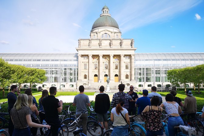 Mini Classic Bike Tour @ 4pm incl. Beer Garden & Surfers 2,5 hrs - Marienplatz to Platzl: the old Munich starter pack