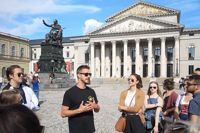 Mini Classic Bike Tour @ 4pm incl. Beer Garden & Surfers 2,5 hrs - English Garden and Chinesischen Turm: Munich’s big green moment