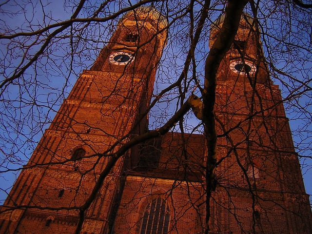 Munich: 3-Hour Culinary Nightwatch Tour - Old Town after dark: St. Peter’s Church to Old Town Hall and the prison shadows