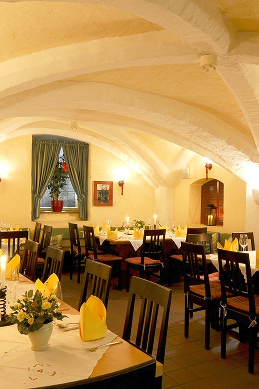 Munich: 3-Hour Culinary Nightwatch Tour - Frauenkirche towers, palaces on Promenadeplatz, and church stories with real names