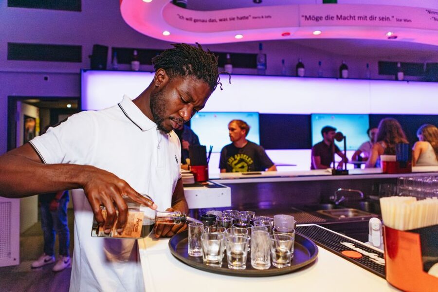 Munich: Bar and Club Crawl - The guided walk: insider tips through Munich’s nightlife lanes