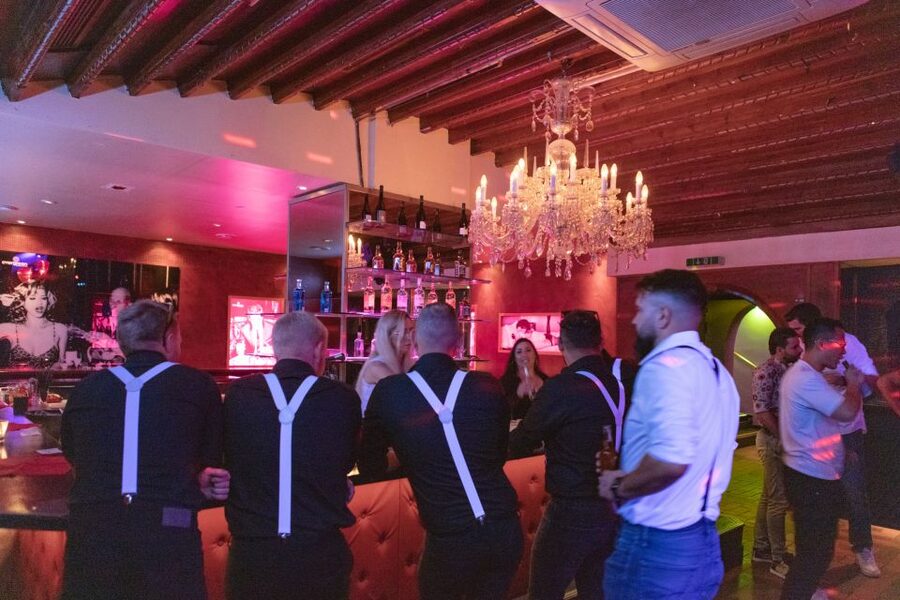Munich: Bar and Club Crawl - Dress code and rules: Munich nightlife is specific