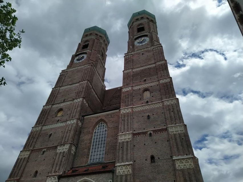 Munich: Bavarian Beer Walking Tour with Samples - Key things you’ll notice right away