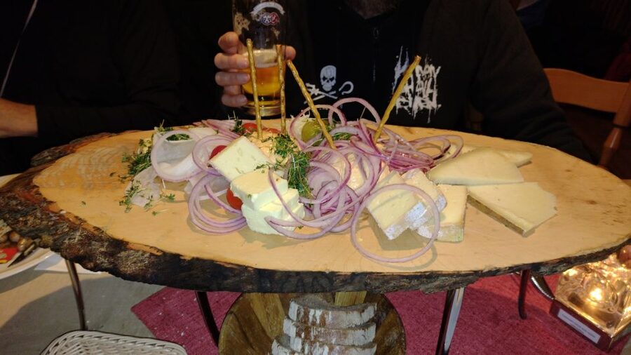 Munich: Bavarian Beer Walking Tour with Samples - The walking route: from Karlstor or Augustiner Stammhaus to Hofbräuhaus