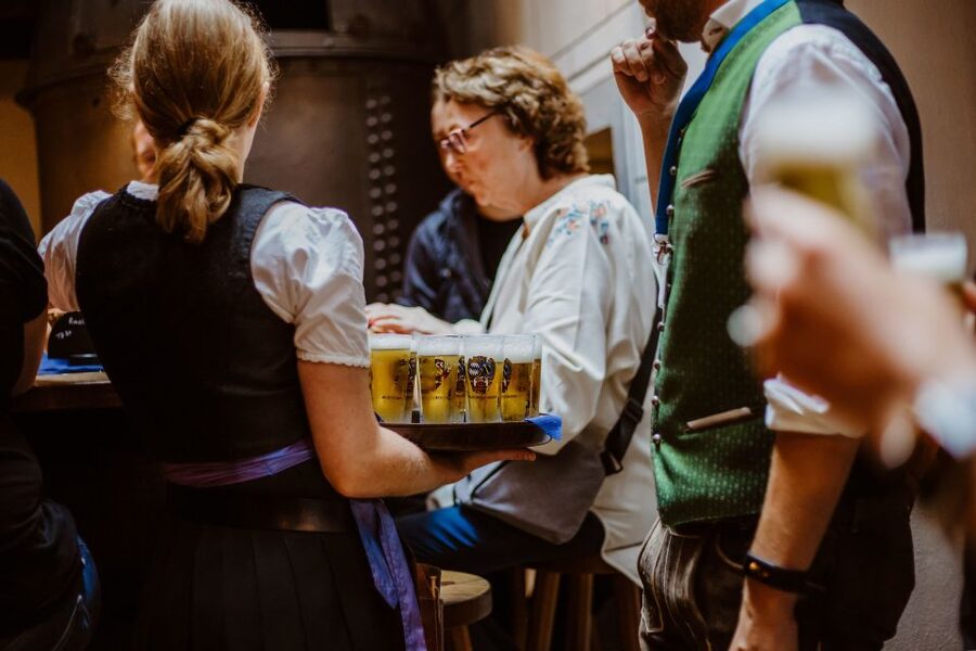 Munich: Beer and Food Tour with Dinner & Oktoberfest Museum - Practical Tips So You Enjoy Every Stop