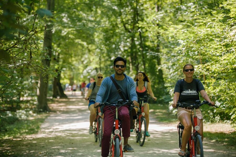 Munich: Bike Tour with Beer Garden Break - Viktualienmarkt and Ohel Jakob Synagogue: the local-life side of the route