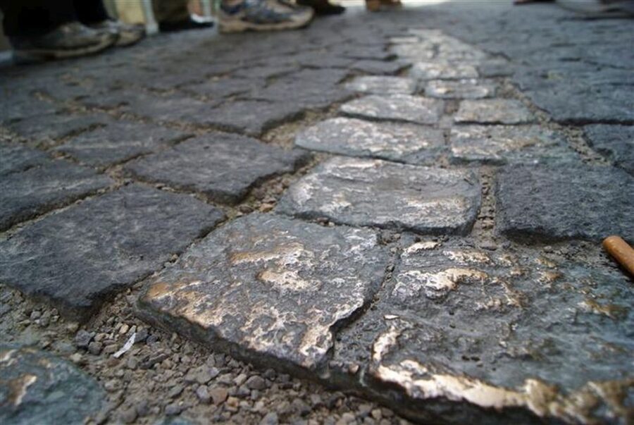 Munich: Birthplace of the Third Reich Guided Walking Tour - Starting at Radius Tours Office: A Practical Beginning in the Center