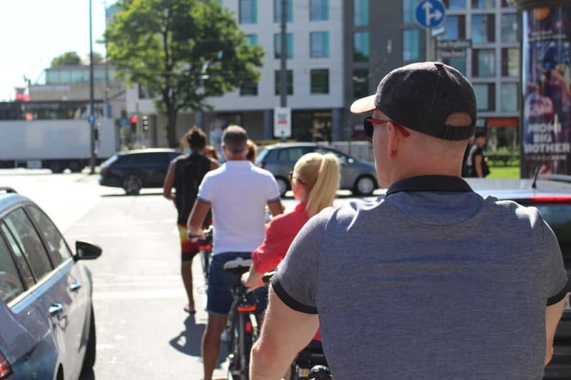 Munich by Bike: Half-Day Tour with Local Guide - The Englischer Garten ride: big park energy, local rules