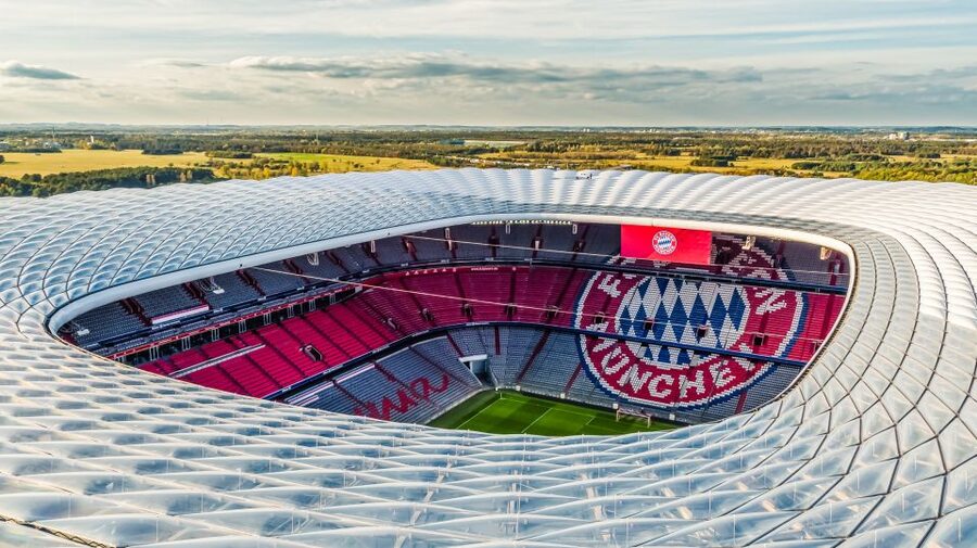 Munich: City Bus Tour & FC Bayern Munich Allianz Arena Tour - City Bus Highlights and the Bayern Training Center Pass