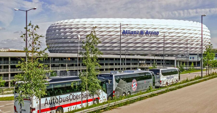 Munich: City Bus Tour & FC Bayern Munich Allianz Arena Tour - Inside the Allianz Arena: Changing Colors and Stadium Rooms