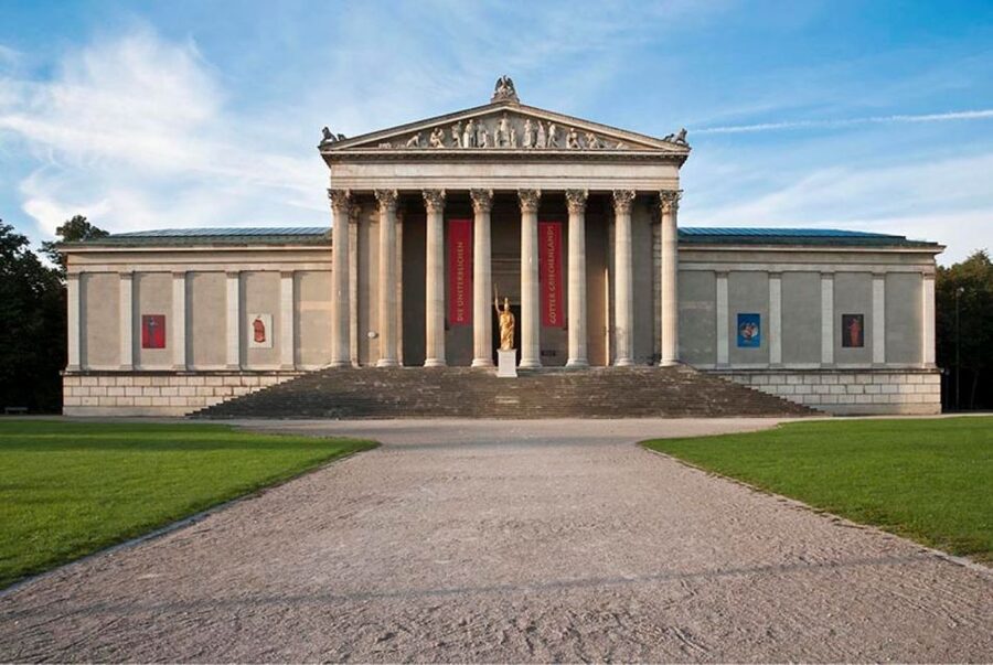 Munich: City Pass 45+ Top Attractions and Public Transport - Discount partners: how to squeeze extra value without forcing it