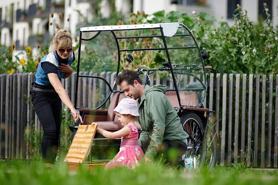 Munich: Day-rent rickshaw and explore Munich yourself - Nymphenburg Palace area: grand sights without the transit shuffle
