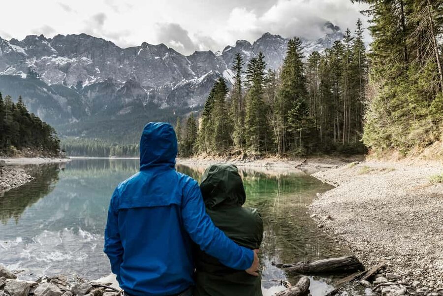 Munich: Eibsee Lake & zugspitze Mountain Private Alpine Tour - Grainau: the alpine village stop with mountain views
