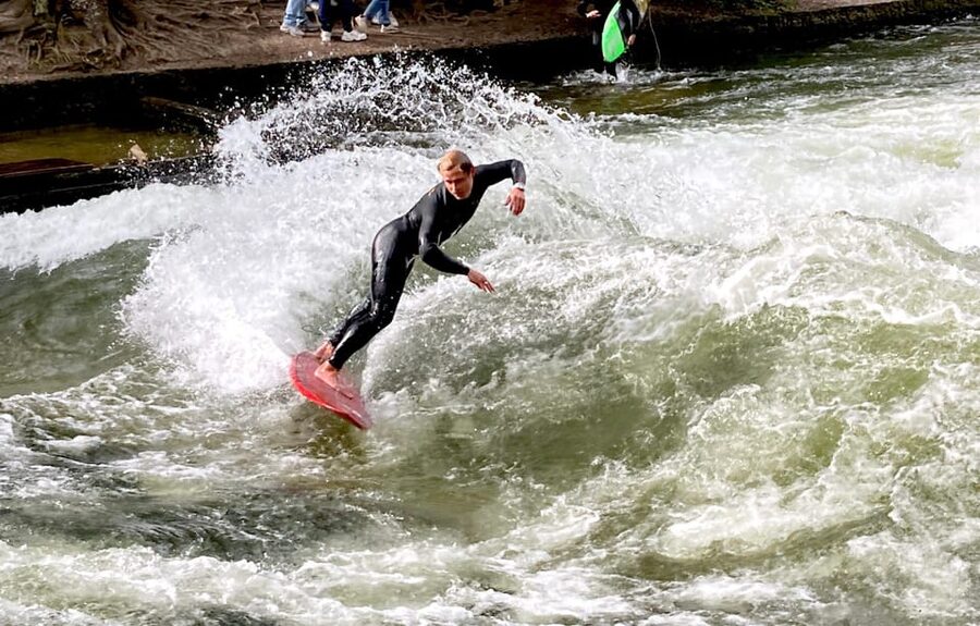 Munich: Eisbachwelle River Surfing Experience - Price and value: what $170 really covers
