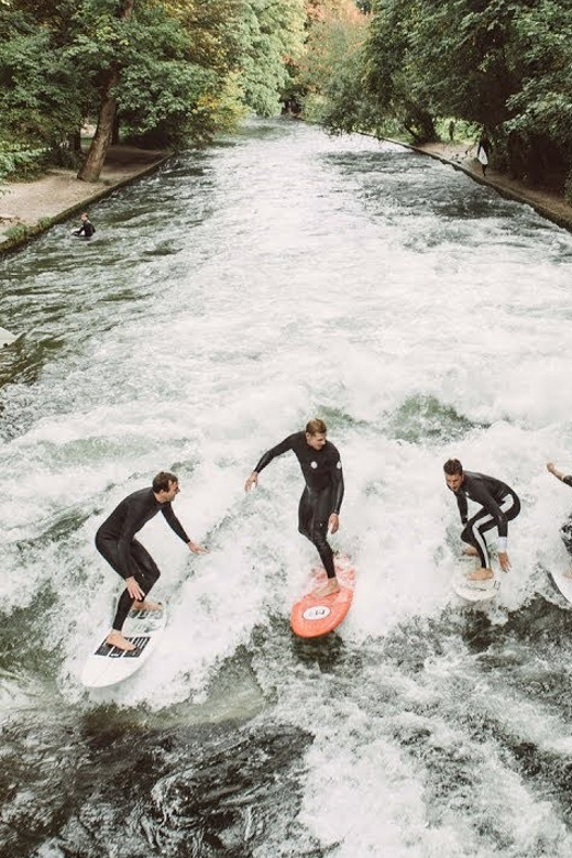 Munich: Eisbachwelle River Surfing Experience - The 3-hour rhythm: how the session usually unfolds