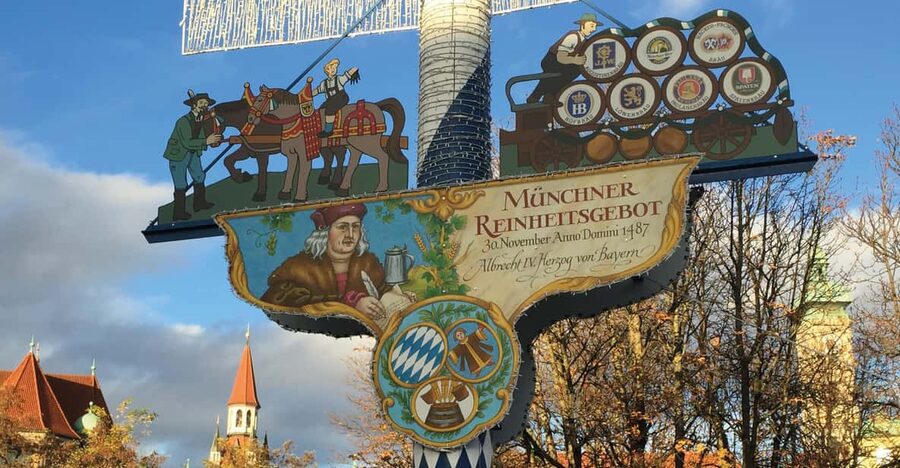 Munich: Food Tour Beer- 3 small beers & "Brotzeit" in GERMAN - Beer tasting moments: what you actually get