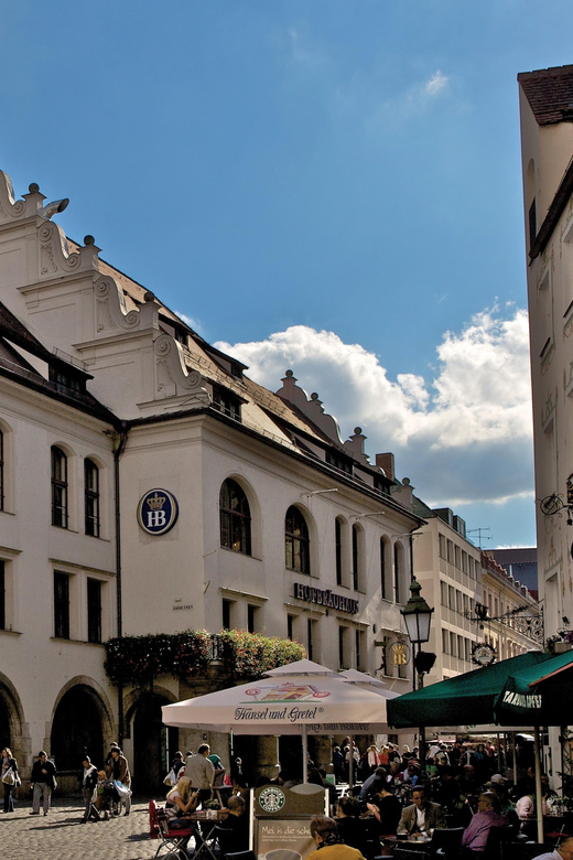 Munich: Food Tour Beer- 3 small beers & "Brotzeit" in GERMAN - Hofbräuhaus stop: the beer-town myth meets real walls